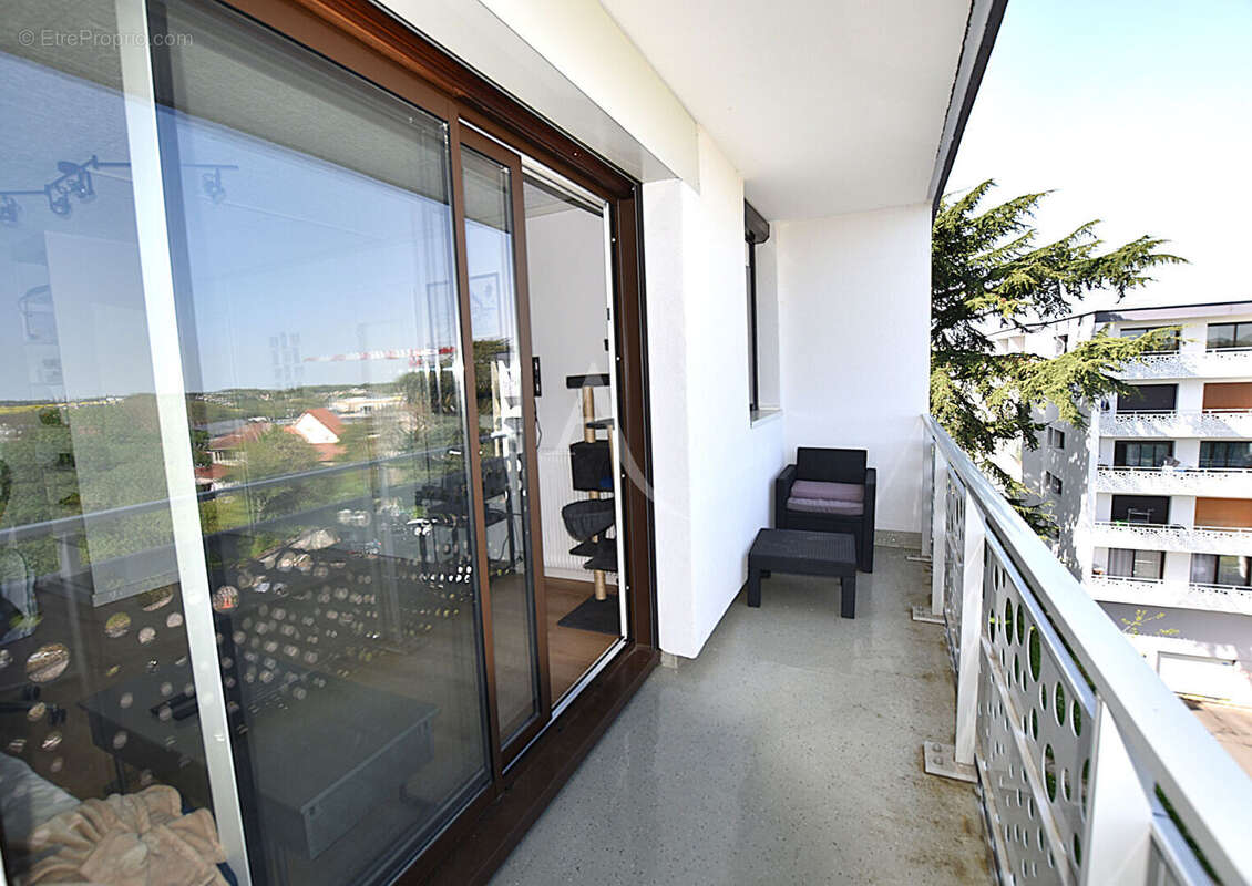 Appartement à COMBS-LA-VILLE