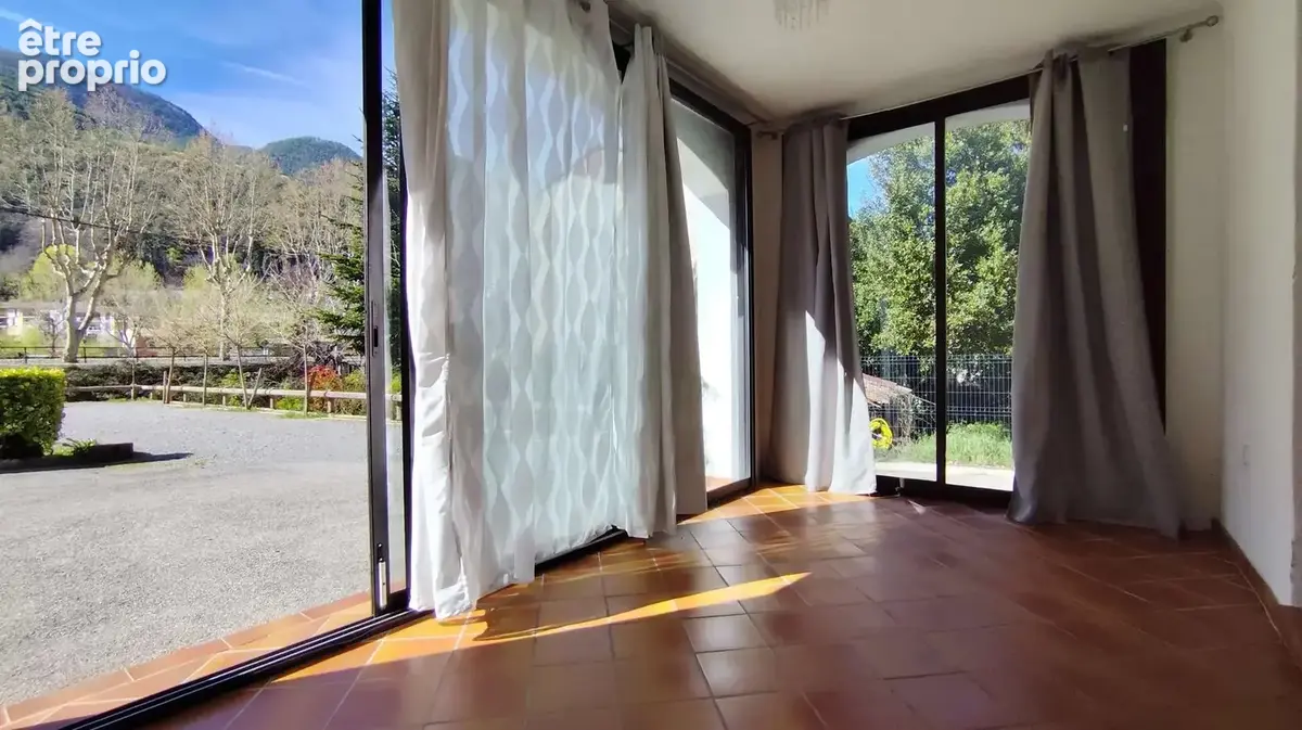 Maison 157 m² - Ascenseur - Garage - Terrain 930 m² - photo 6