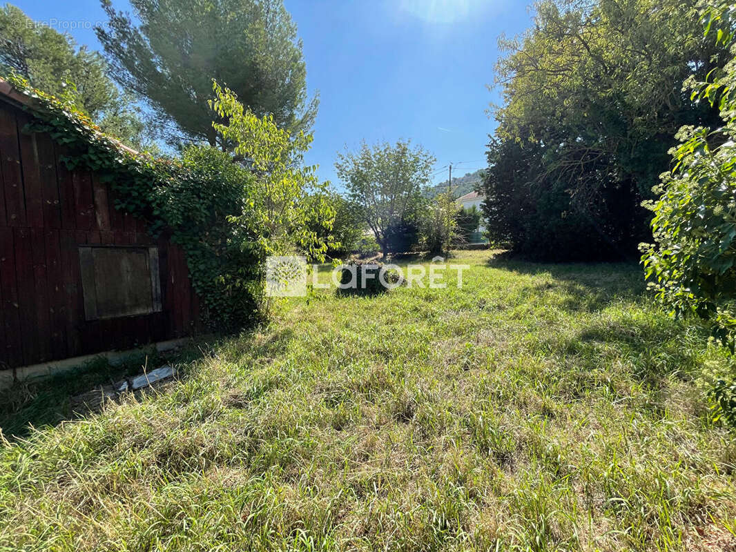 Terrain à LA PENNE-SUR-HUVEAUNE