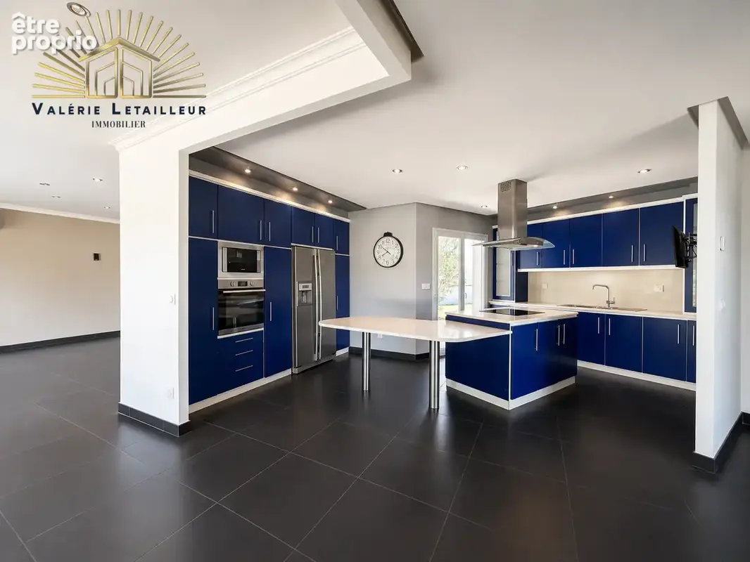 Volumes, lumière et confort pour cette belle contemporaine de 170 m2 - photo 5
