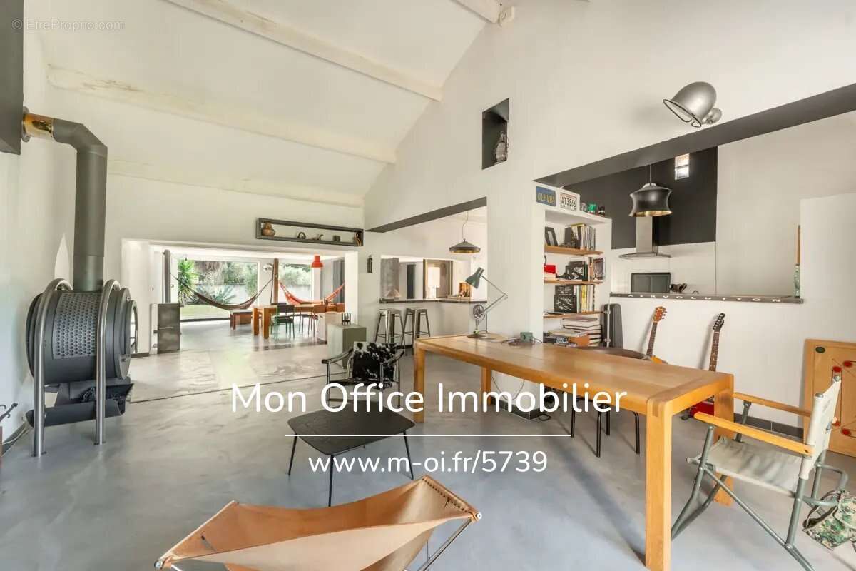 Maison à SAUSSET-LES-PINS