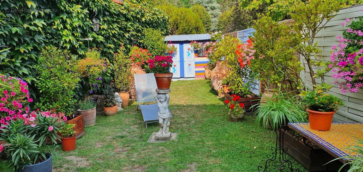 Maison à SERMIZELLES