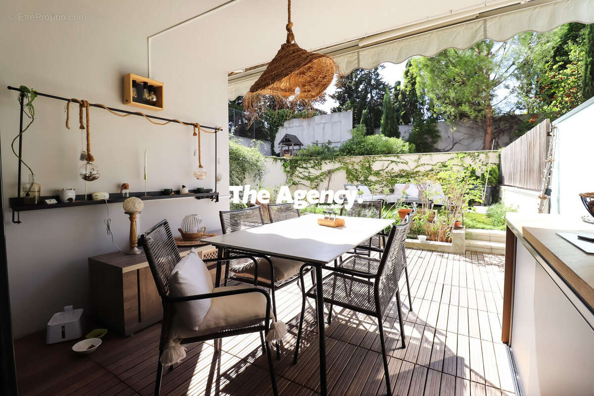 Appartement à MARSEILLE-8E