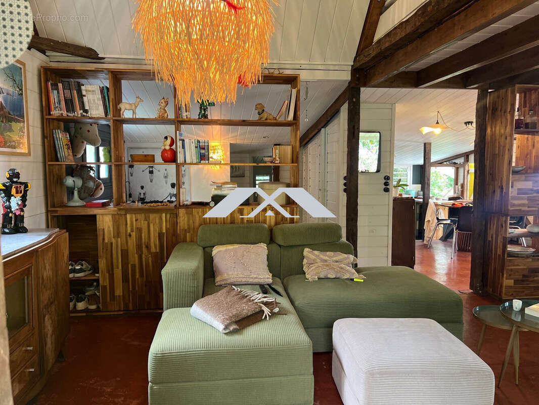 Maison à PETITE-ILE