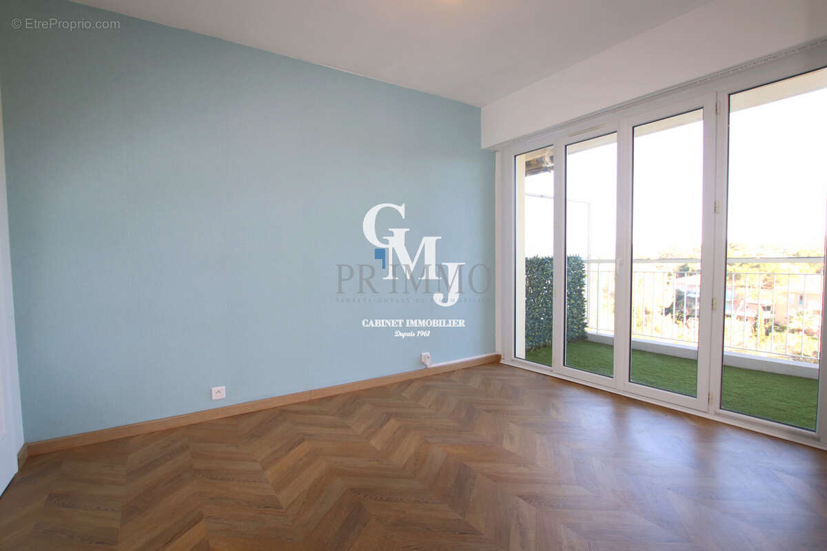 Appartement à SAINT-RAPHAEL