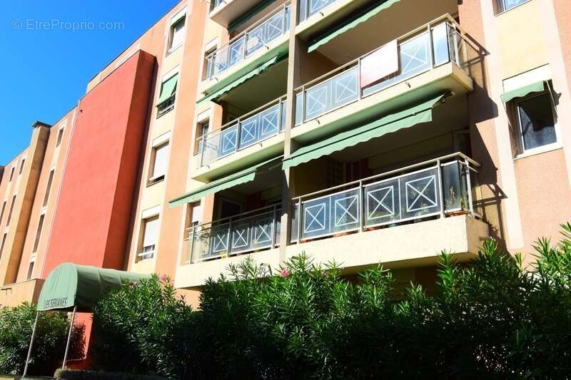 Appartement à HYERES