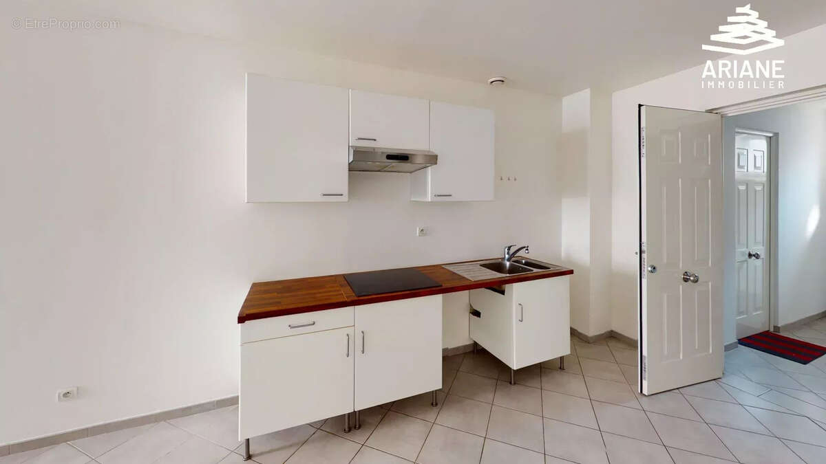 Appartement T3 , très faible charge - photo 3