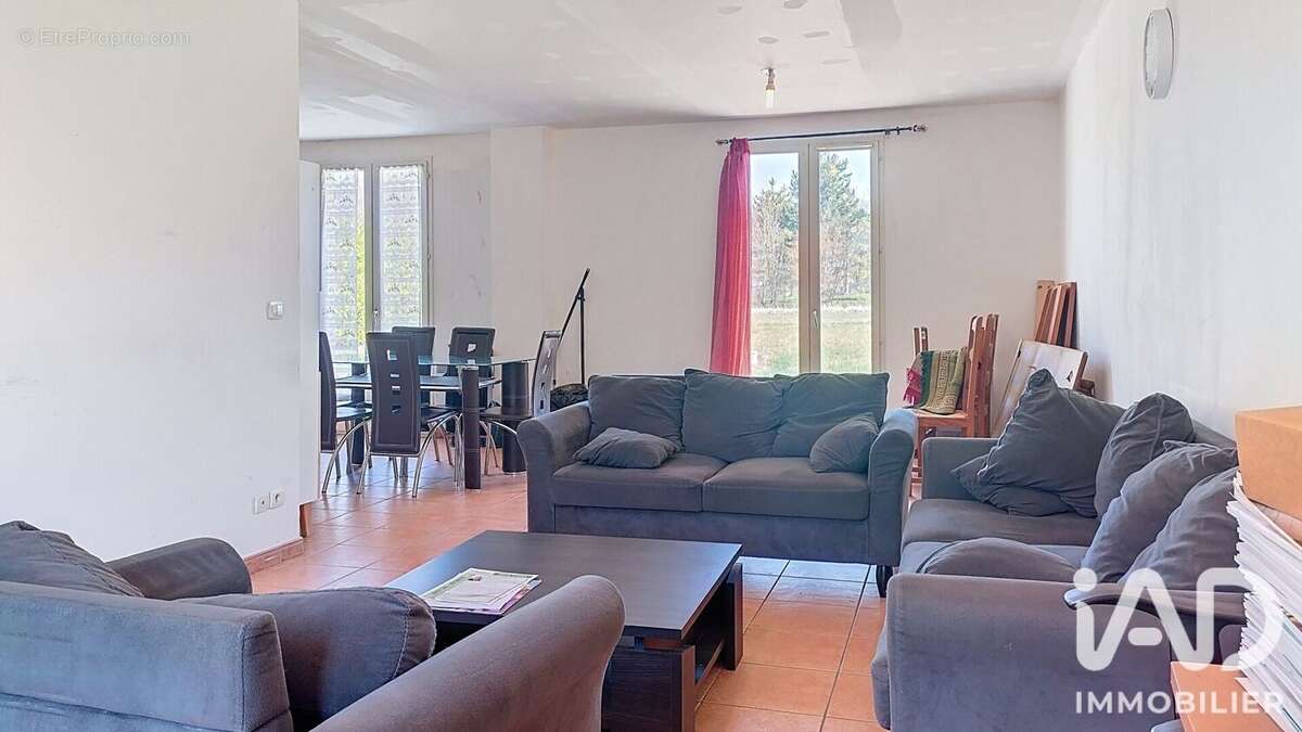 Maison 105 m² à Saint-Lupien  - photo 5