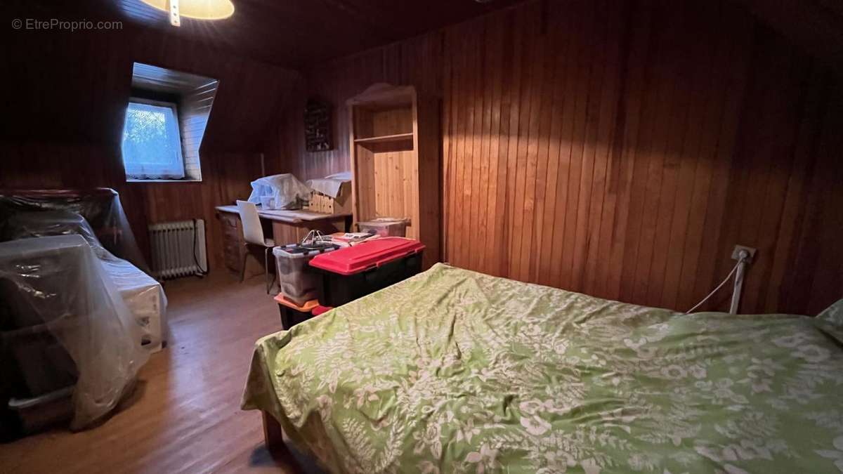 Maison à BARD-LE-REGULIER