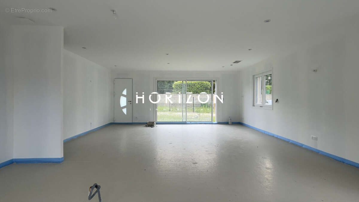 Maison à SAINT-DIDIER-SUR-BEAUJEU