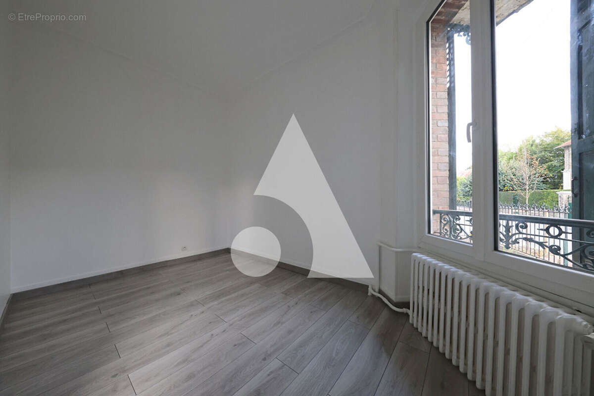 Appartement à CORBEIL-ESSONNES