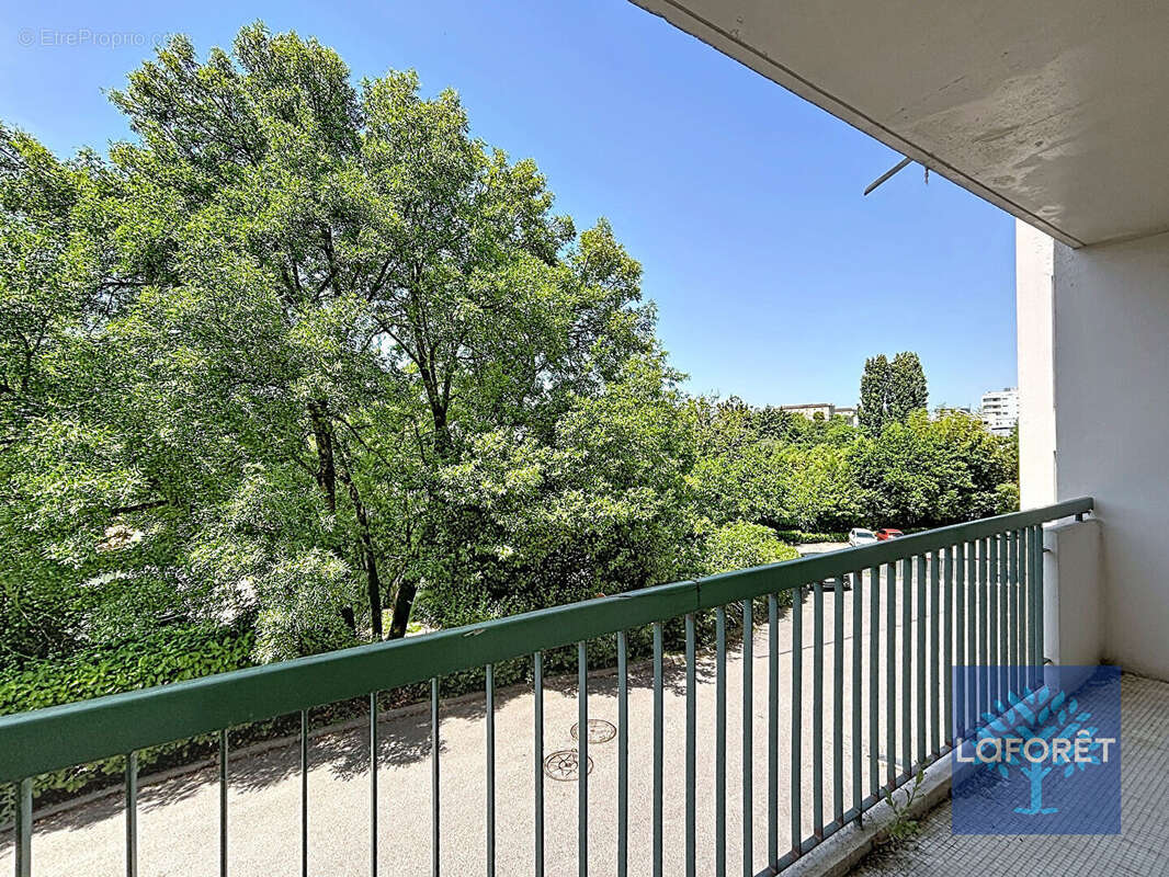 Appartement familial 96 m² - La Roche-sur-Yon secteur Proche Pentagone - photo 2