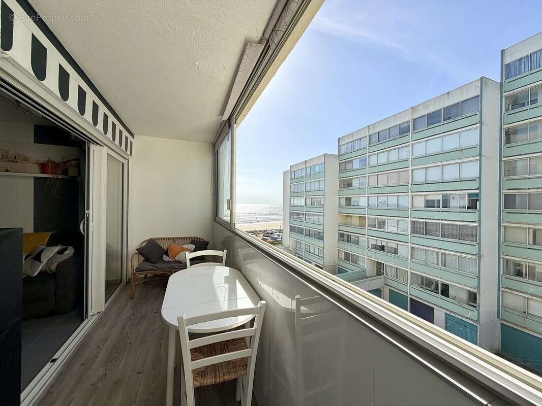 Loggia - Appartement à SAINT-HILAIRE-DE-RIEZ