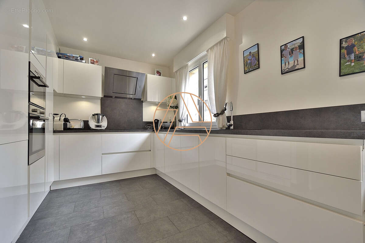 Appartement à SAINT-MAUR-DES-FOSSES