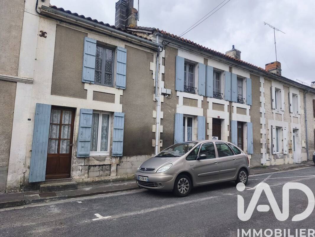 Photo 1 - Maison à VOULGEZAC