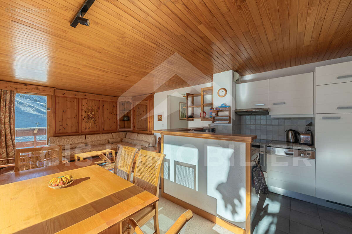 Appartement à LES ALLUES