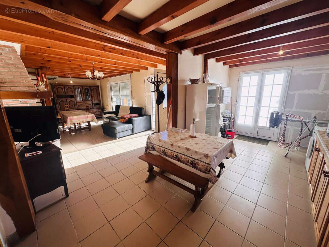 Maison 200 m² à Saint-Geours-De-Maremne  - photo 5