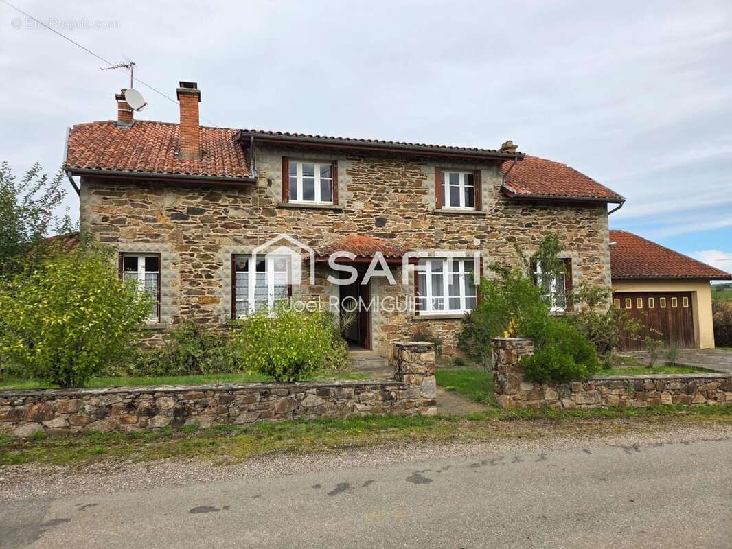 Photo 2 - Maison à ALMONT-LES-JUNIES