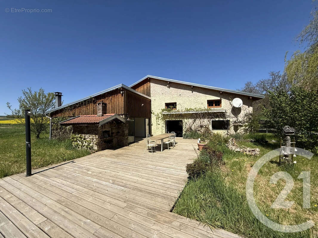 Maison 158 m² à Dommartin-Aux-Bois  - photo 16