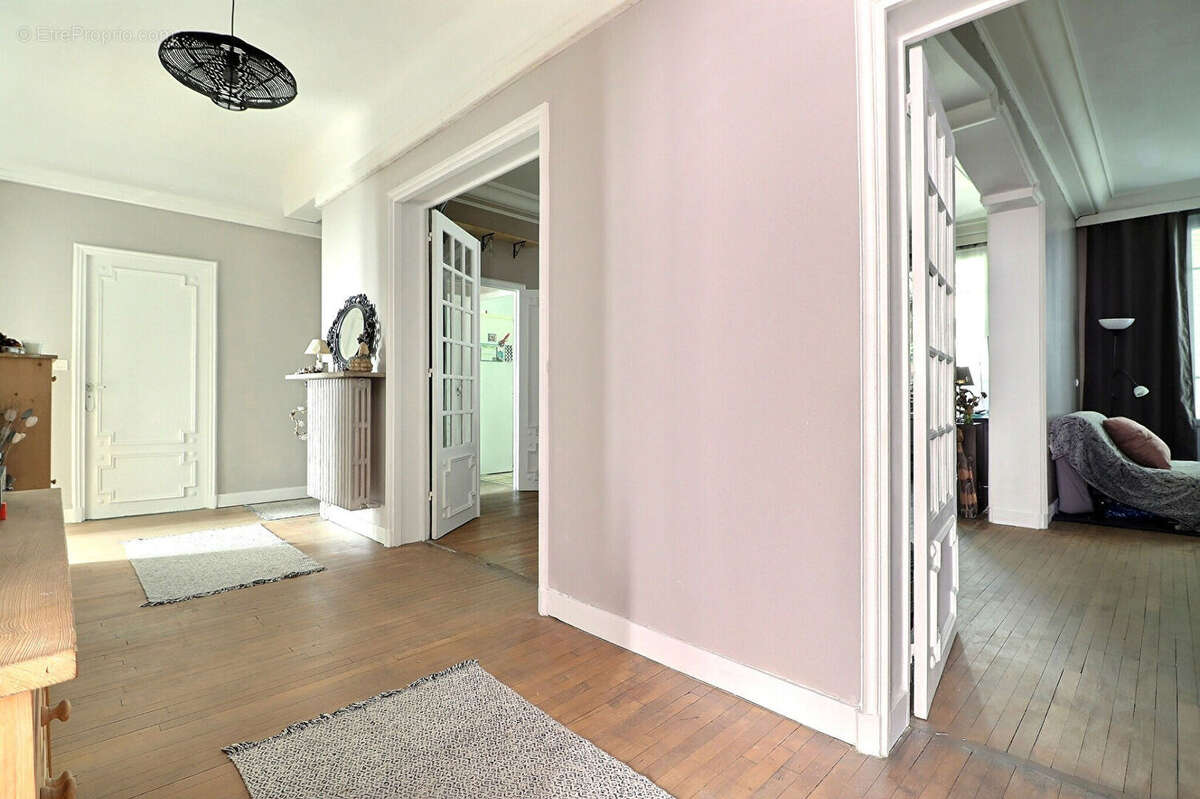 Appartement à AUBERVILLIERS