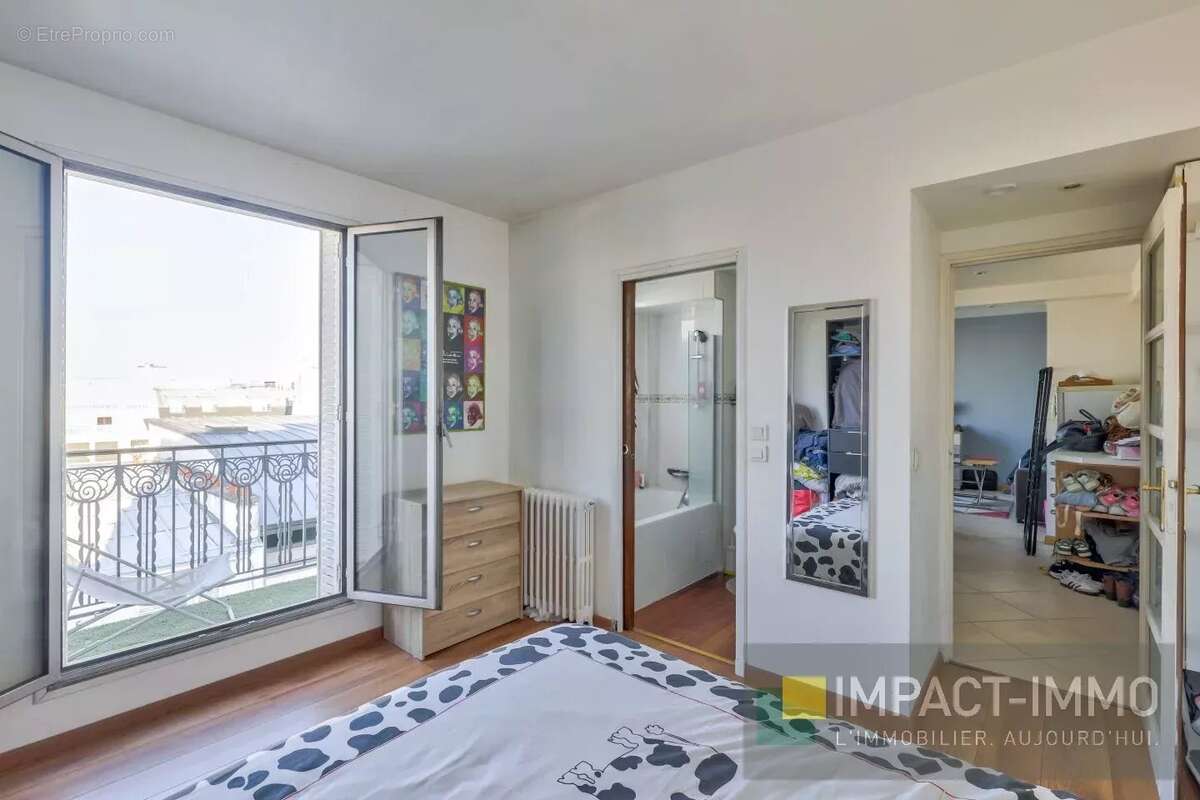 Appartement à LEVALLOIS-PERRET
