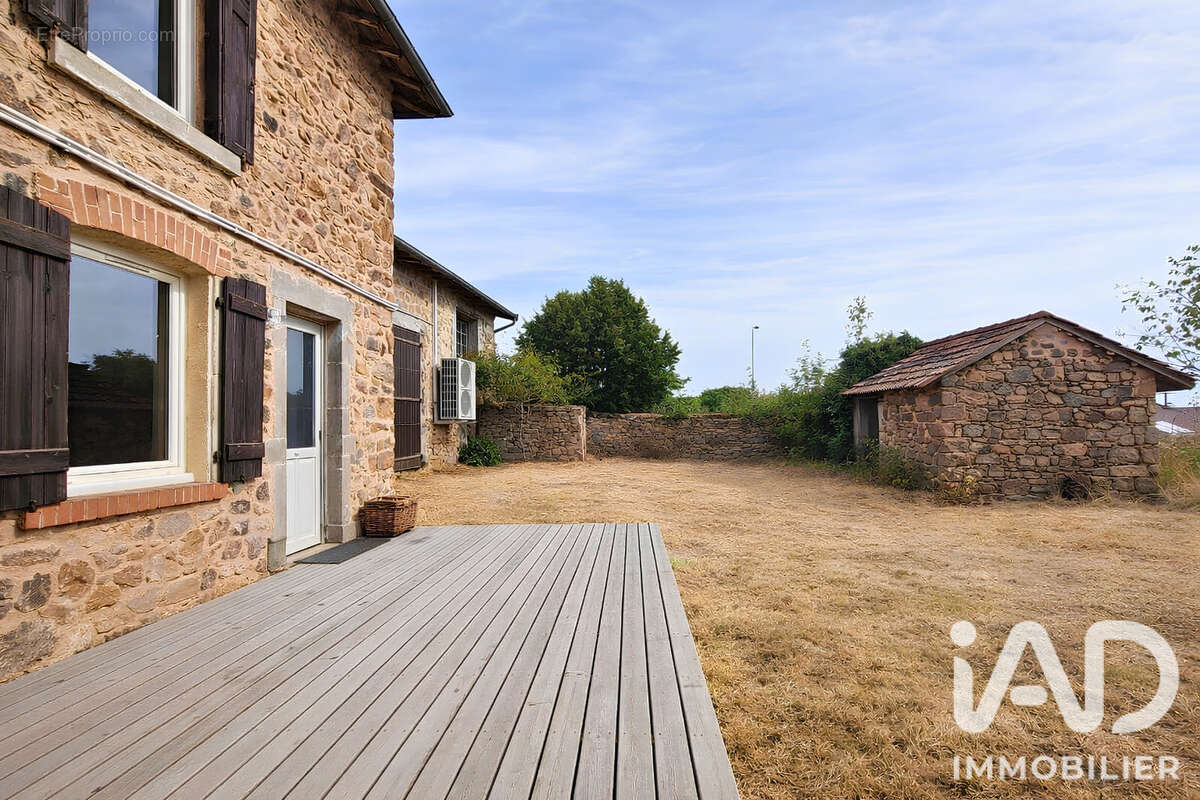 Maison 85 m² à Saint-Polgues  - photo 2
