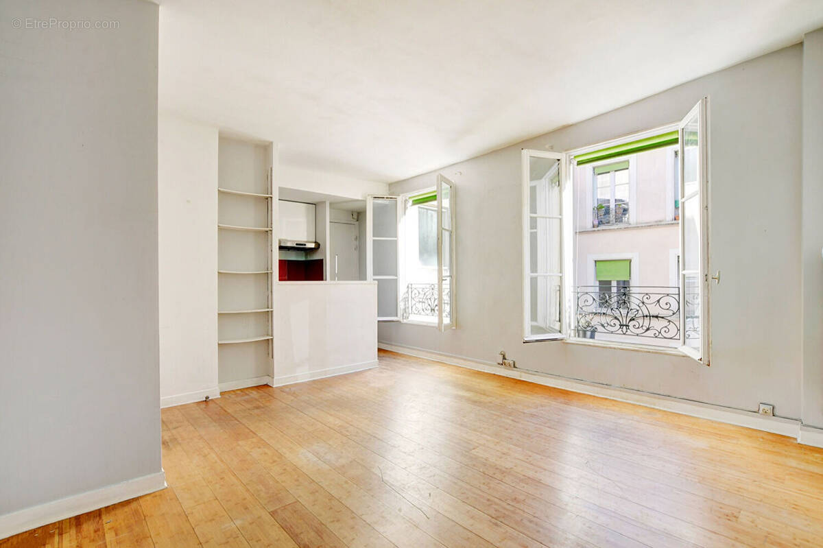 Appartement à PARIS-19E