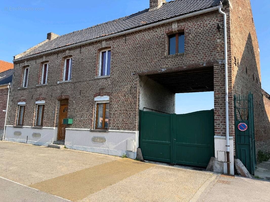 Maison à GRENAY