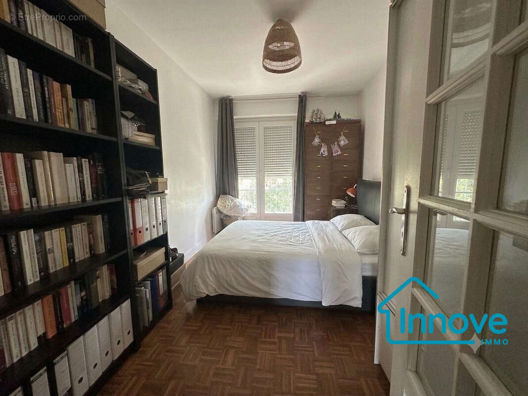 Appartement à VERSAILLES