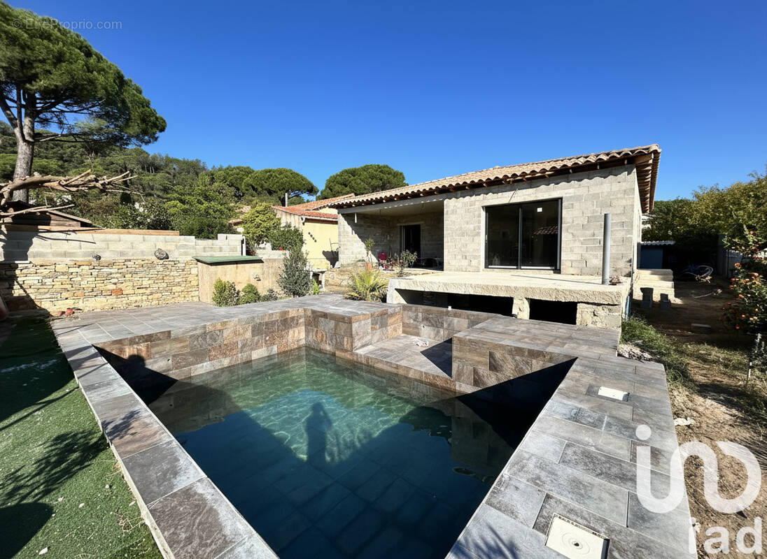 Photo 1 - Maison à TRESQUES