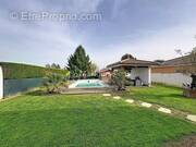 Maison à PONT-DE-VEYLE