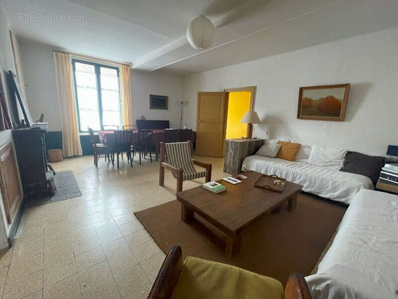 Maison à LA BAZOCHE-GOUET