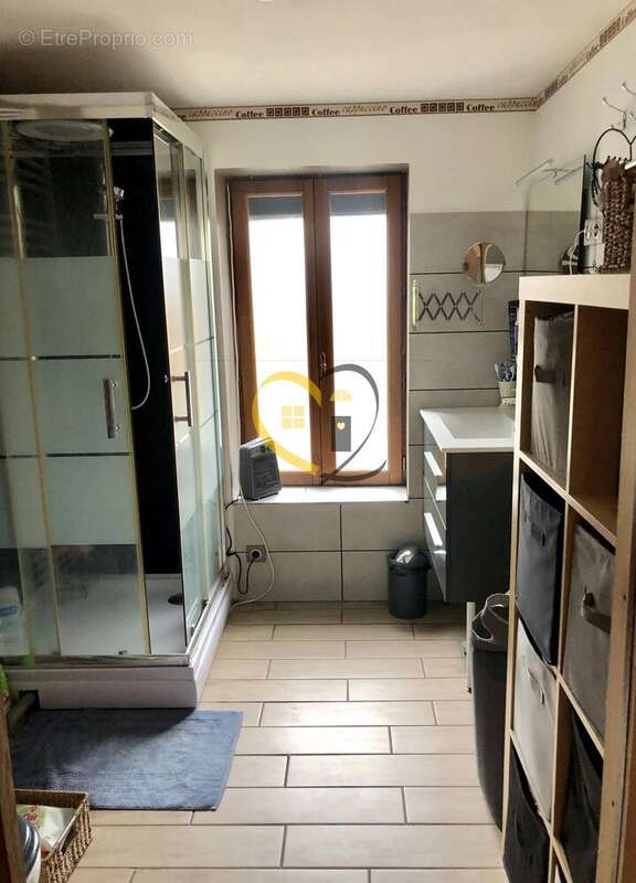 Maison à IVOY-LE-PRE