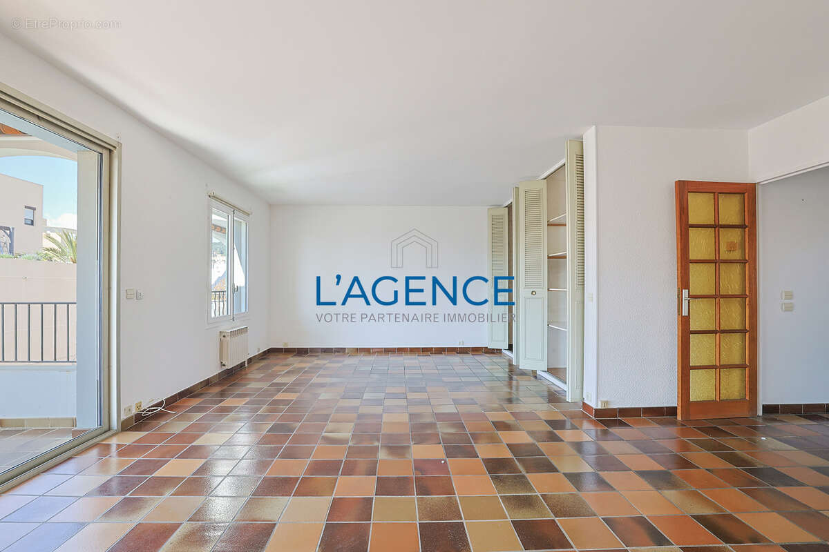 Appartement à HYERES