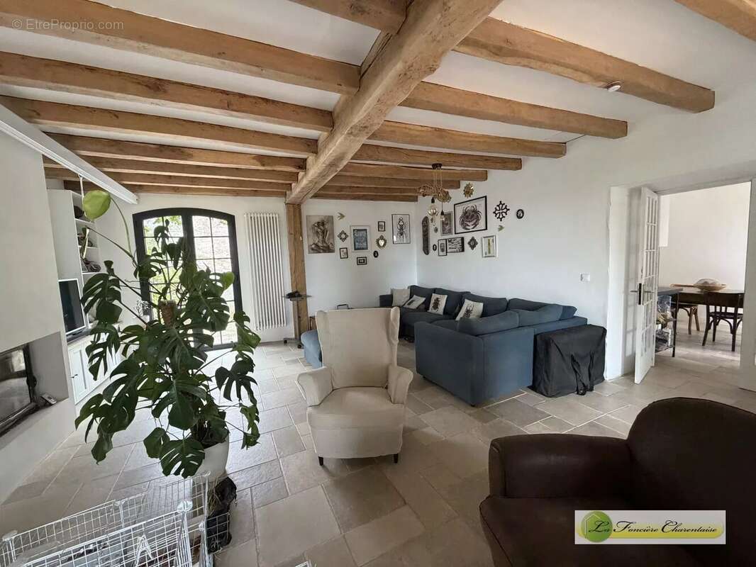 Charmante maison de village à Bouëx, 3 chambres, 110 m² - photo 3