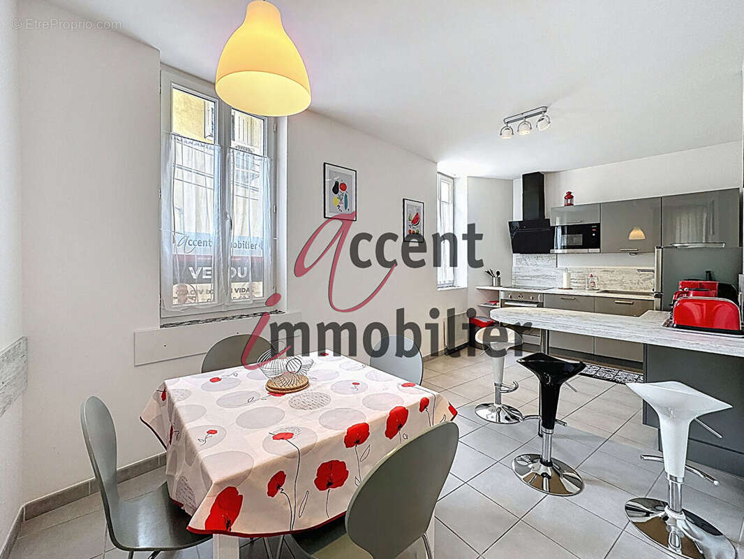 Appartement à L'ISLE-SUR-LA-SORGUE