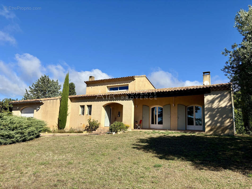 Maison à LOURMARIN