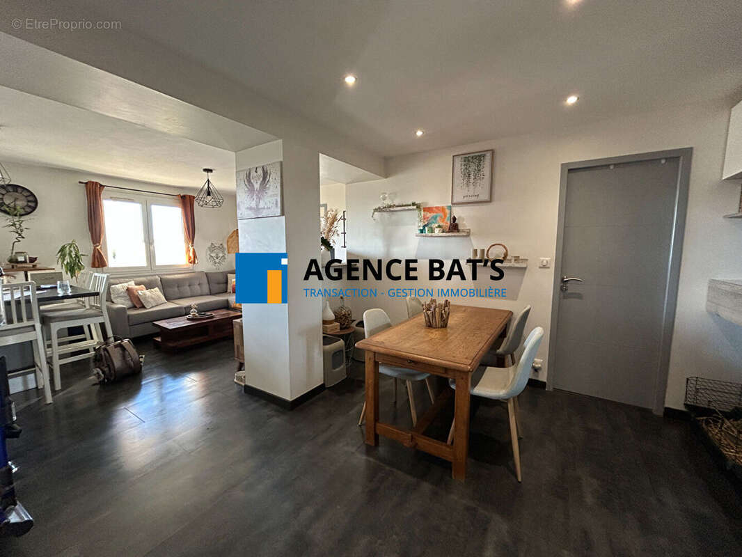 Photo 2 - Appartement à SAINT-ETIENNE