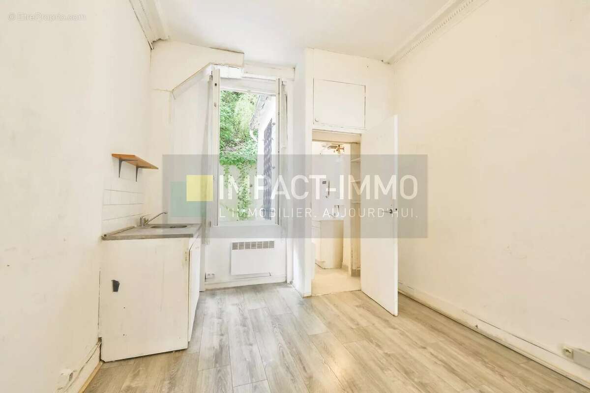 Appartement à PARIS-18E