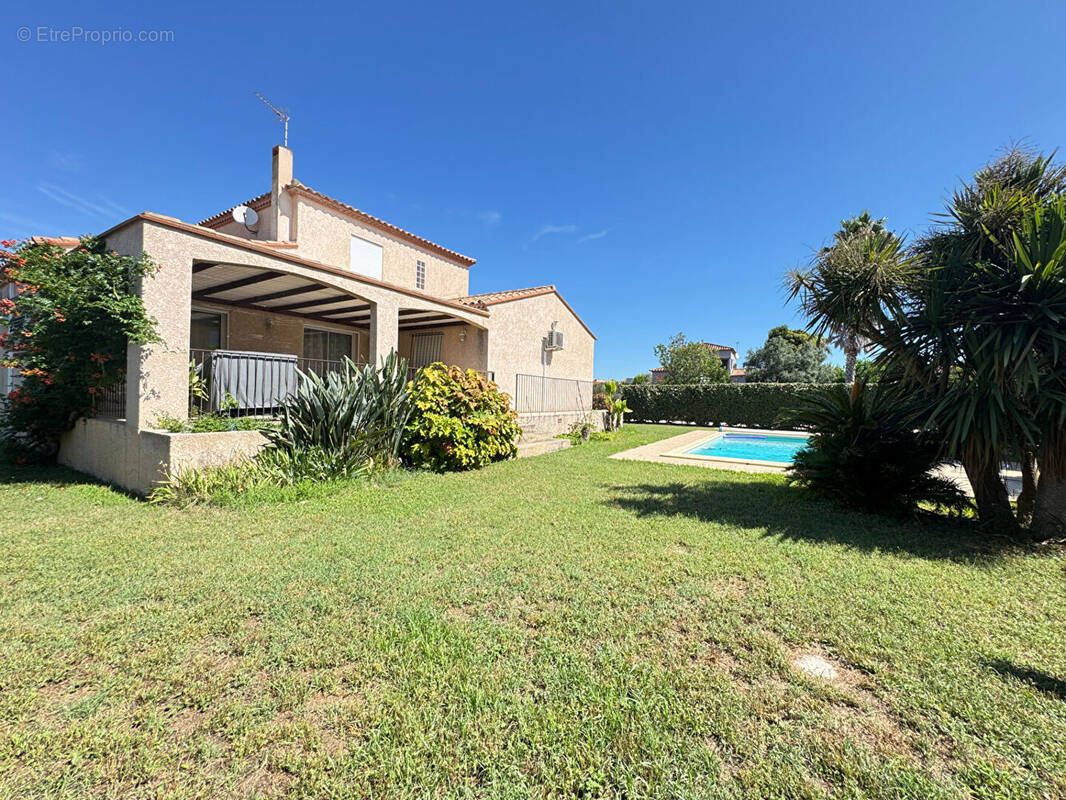 Maison à VILLELONGUE-DE-LA-SALANQUE