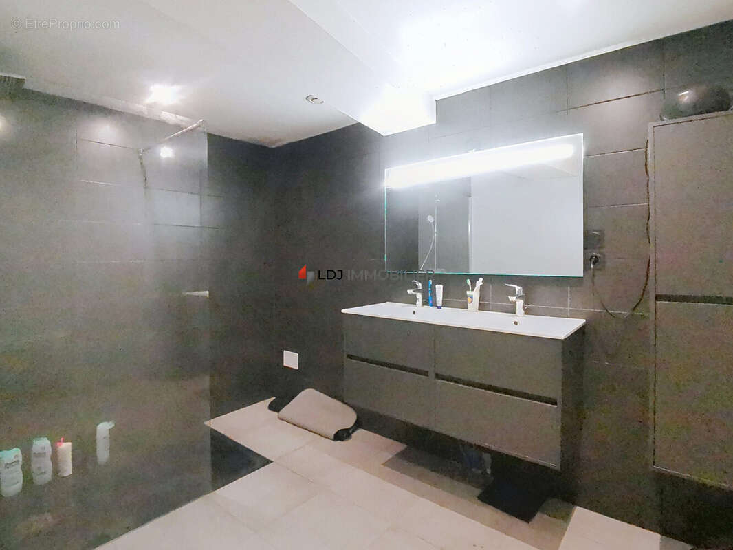 Maison à BOULETERNERE