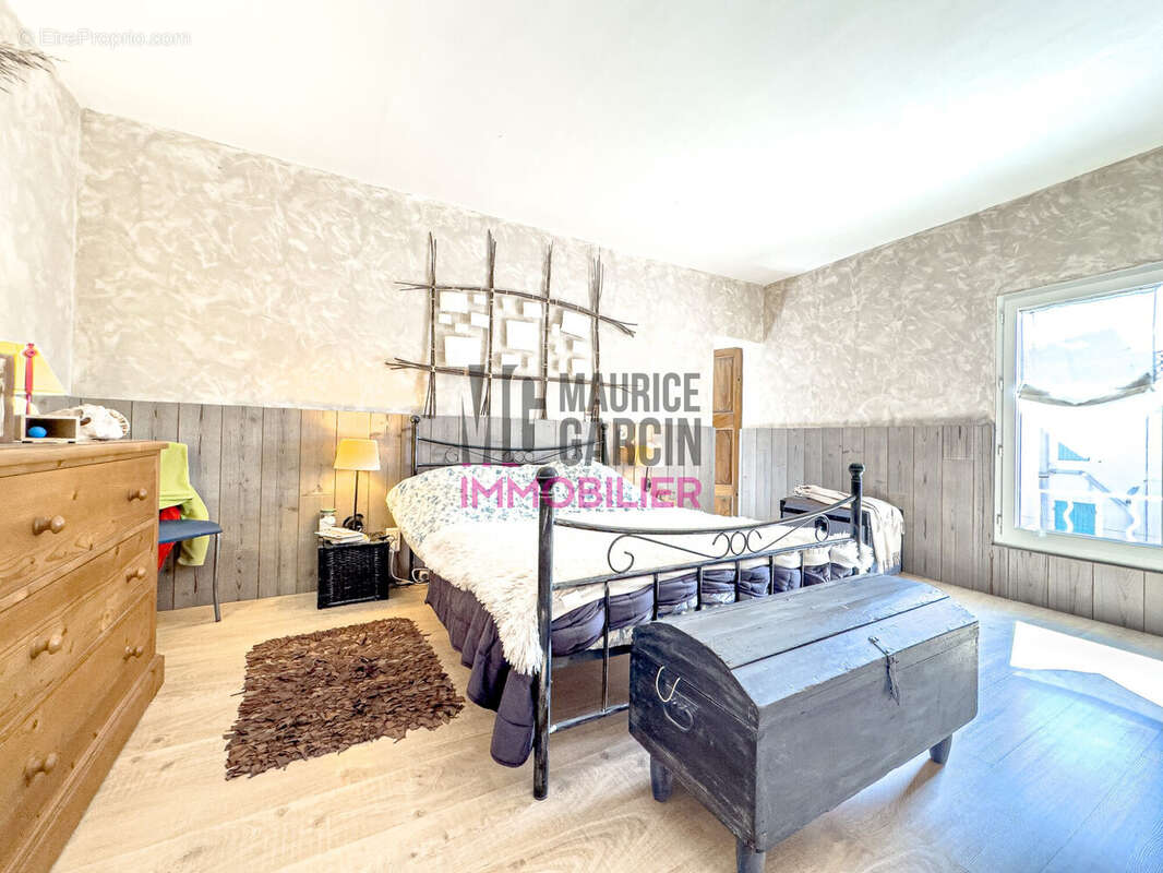 Maison, 7 pièces 13690 Graveson - Maison à GRAVESON