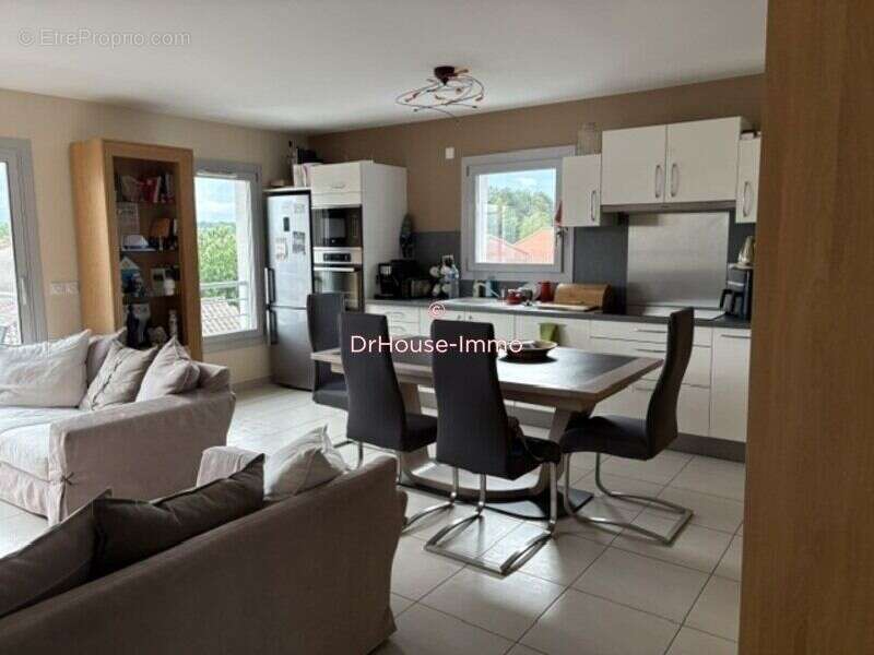 Appartement 79 m² à Soyons  - photo 6