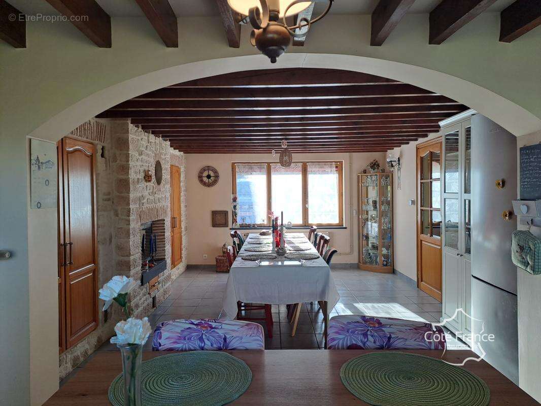 Maison à SAINT-GOBERT