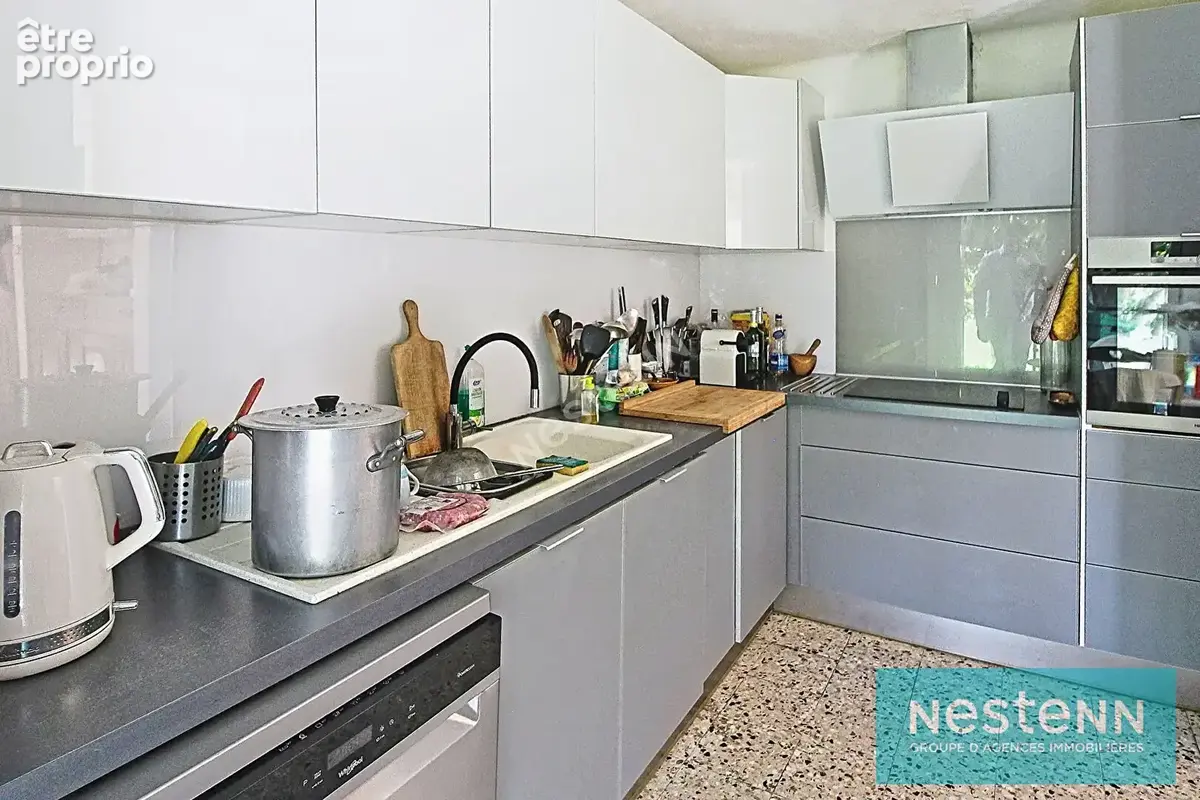 Maison spacieuse à vendre à Istres - 5 chambres avec piscine - photo 3