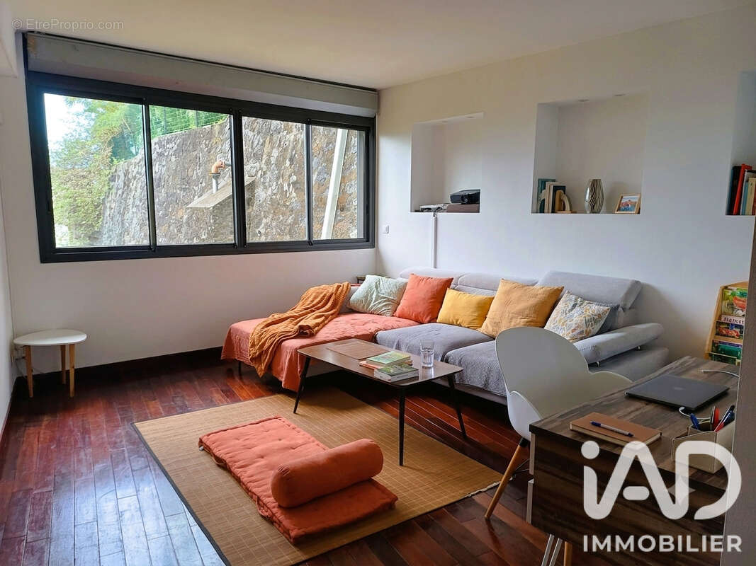 Appartement 91 m² à L'etang-Sale  - photo 4