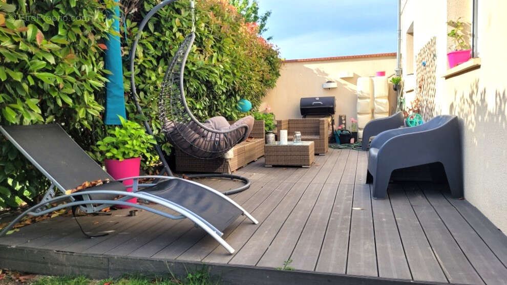 Maison à FLEURY-SUR-ORNE