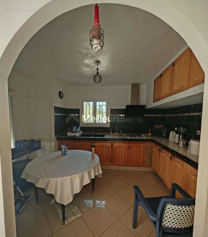 Maison à CUERS