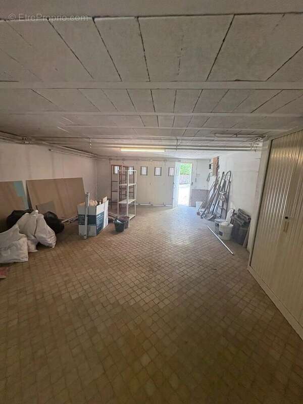 Maison à SAINT-NOM-LA-BRETECHE