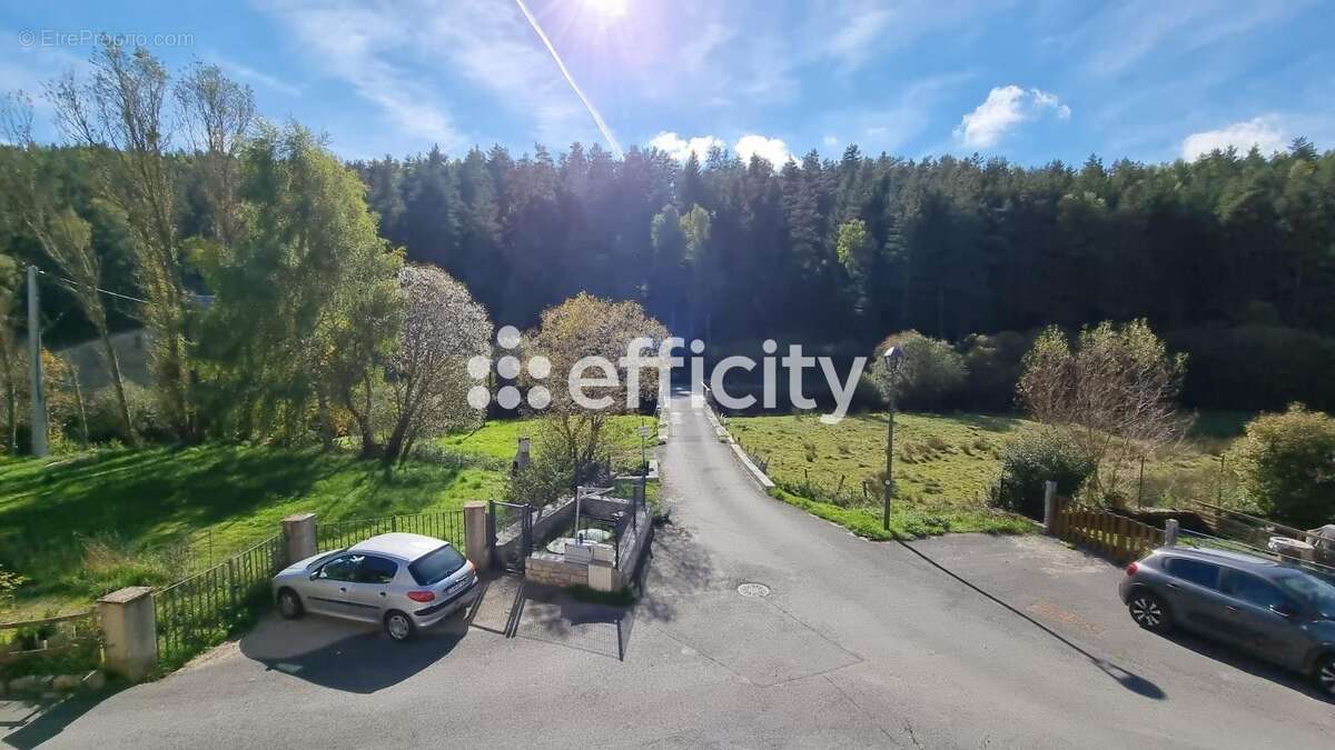Maison à AUMONT-AUBRAC